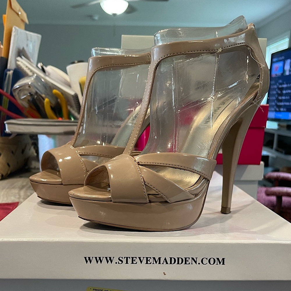 Steve Madden Haylow heel blush color size 6.5